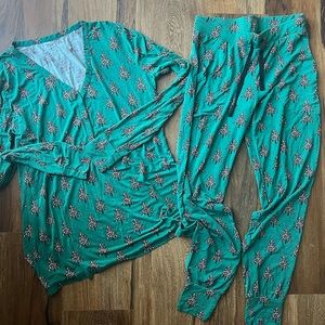 Posh Peanut - Christmas in July - women’s long sleeve lounge wear